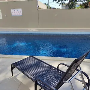 Confortável Com Piscina E Churrasqueira Apartamento